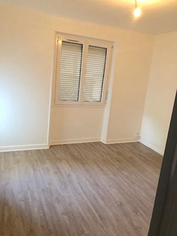 APPARTEMENT T4 AVEC TERRASSE, GARAGE ET PARKING PRIVE