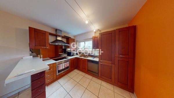 Spacieux T4 de 100 m² ? Rond-Point de Vannes, avec grand balcon traversant