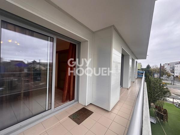 Spacieux T4 de 100 m² ? Rond-Point de Vannes, avec grand balcon traversant