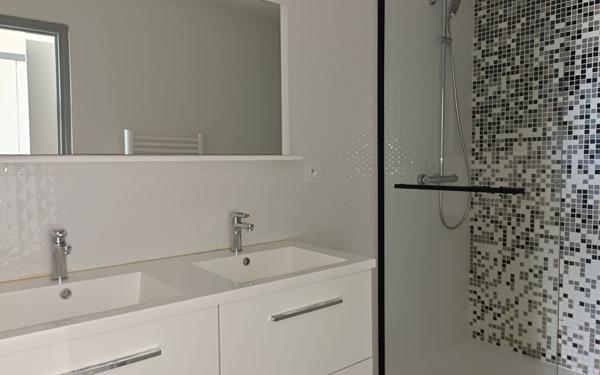 Appartement à vendre    3 pièces • 76,11 m2 Nîmes