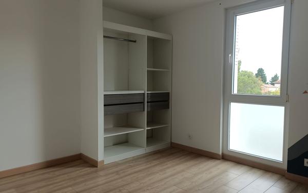 Appartement à vendre    3 pièces • 76,11 m2 Nîmes
