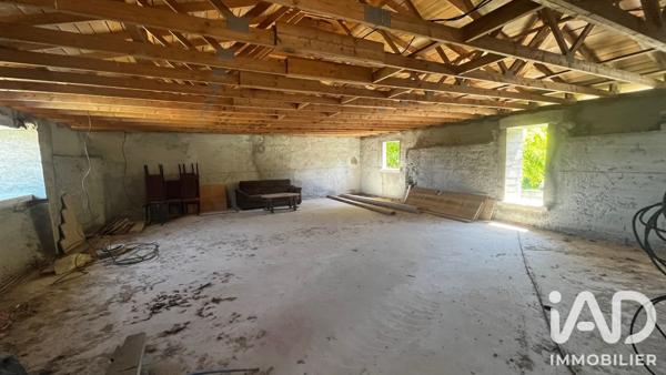 Maison à vendre 6 pièces 240 m² Aigre