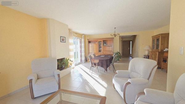 Maison à vendre à Noyal-sur-Vilaine en Ille-et-Vilaine (35530), ref : 019/5540 MCB   
BROCELIANDE