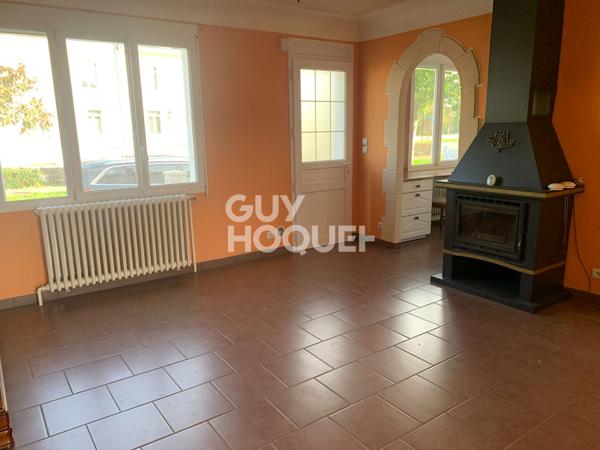 CLOYES SUR LE LOIR : maison proche centre ville