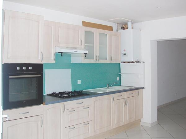 A proximite du Zenith,dans une rue calme,jolie amiénoise trés lumineuse,aucun travaux à prévoir.