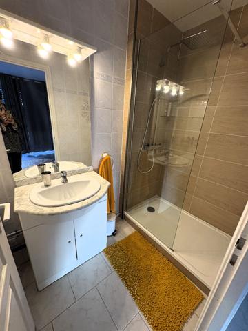 Murs Coeur de village - 7 pièce(s) 320 m2 330 m²