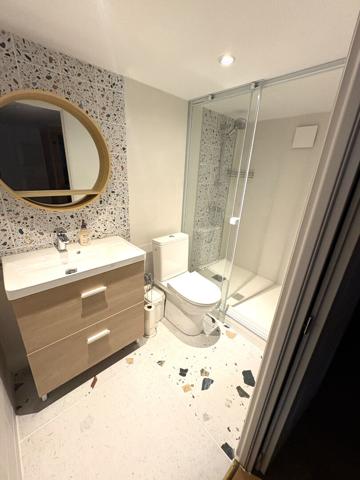 Murs Coeur de village - 7 pièce(s) 320 m2 330 m²