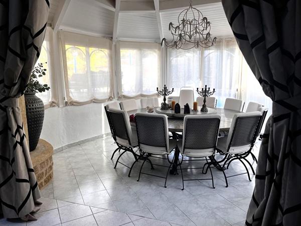 Murs Coeur de village - 7 pièce(s) 320 m2 330 m²