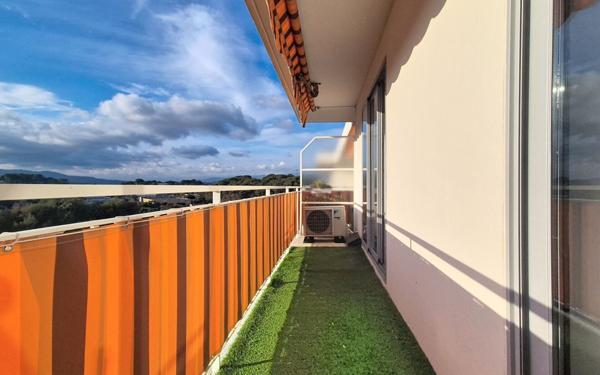 Appartement à vendre    4 pièces • 83,80 m2 Le Cannet