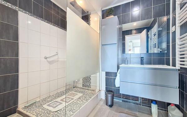 Appartement à vendre    4 pièces • 83,80 m2 Le Cannet