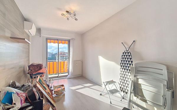 Appartement à vendre    4 pièces • 83,80 m2 Le Cannet