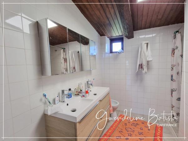 Proche de EYMET Propriété en Pierre 300m² avec gîte - Terrain 8000m²