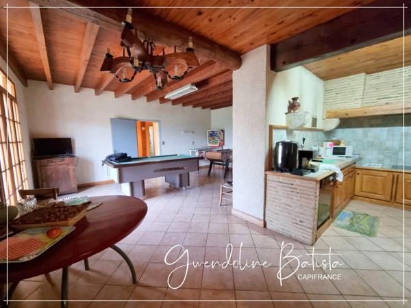 Proche de EYMET Propriété en Pierre 300m² avec gîte - Terrain 8000m²