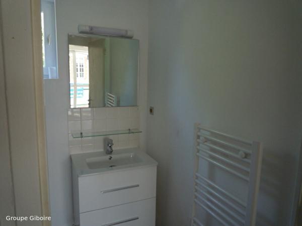 Appartement T2 à louer - 35 m² (réf : 574250)