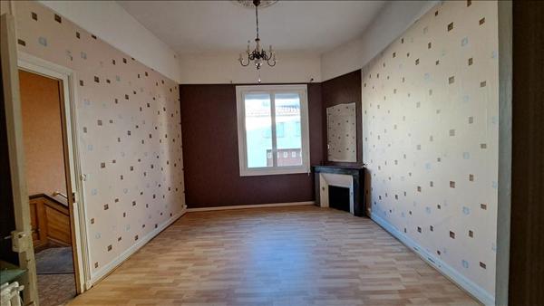 Appartement à vendre |  Coutras |  6 pièces | 171 m²