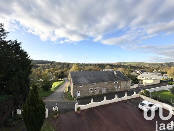 Maison traditionnelle 7 pièces de 133 m² à Saint-Rémy (14570)