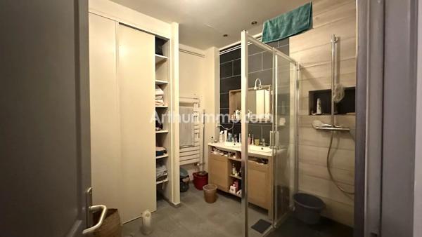 Vente                                                      Appartement
                        
                     4 pièces                      110 m2                     à Lons-le-Saunier