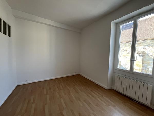 Appartement à louer 550 € CC Corgnac-sur-l'Isle 4 p 137 m² DPE C