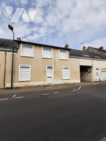 MAISON A VENDRE MEZERAY