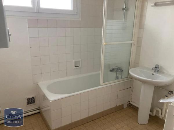Appartement à louer 3 pièces 55.6m² Châlons-en-Champagne (51000)