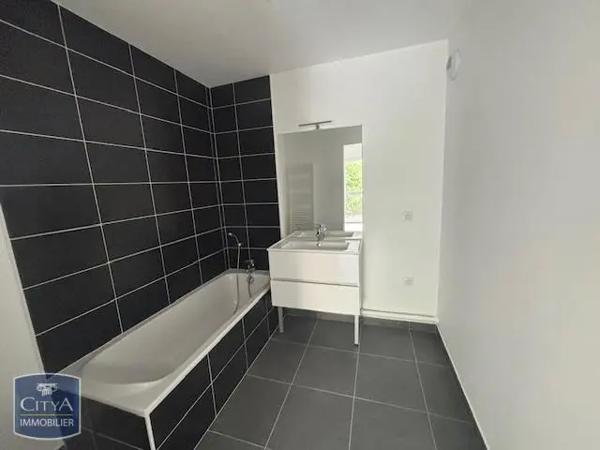 Appartement à louer 2 pièces 42.48m² Thonon-les-Bains (74200)