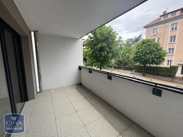 Appartement à louer 2 pièces 42.48m² Thonon-les-Bains (74200)