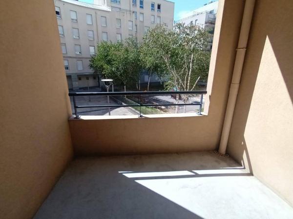 Appartement 2 pièces                                        - 69008 Lyon 8e  Arrondissement Réf : 5434