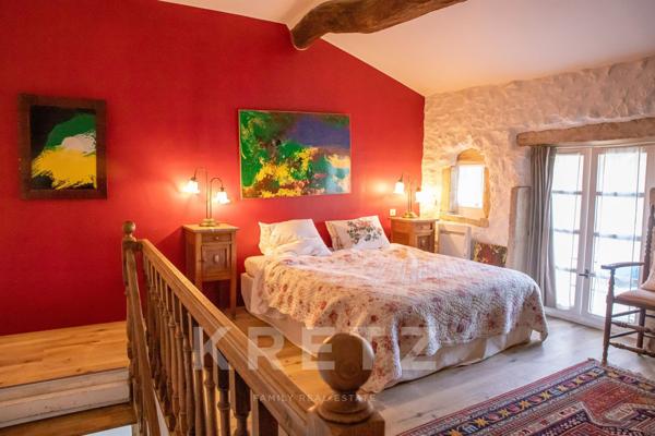 Magnifique hameau Provençal restauré avec piscine