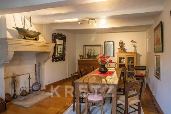 Magnifique hameau Provençal restauré avec piscine