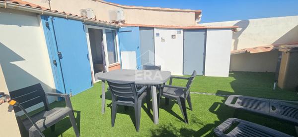 Pavillon 2 pièces  cosy à Port-de-Bouc :  au bord de la mer avec jardin parking