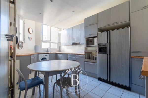 Paris 16ème, Appartement 3 Chambres -  133 m² à vendre
