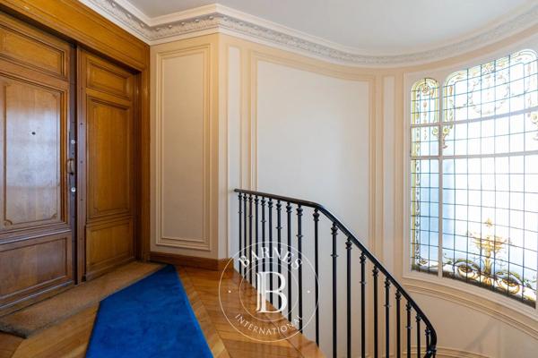 Paris 16ème, Appartement 3 Chambres -  133 m² à vendre
