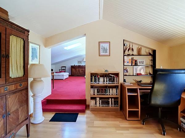 A VENDRE - Maison de 165m² - 5 chambres - Piscine - Saint Lys (31470)