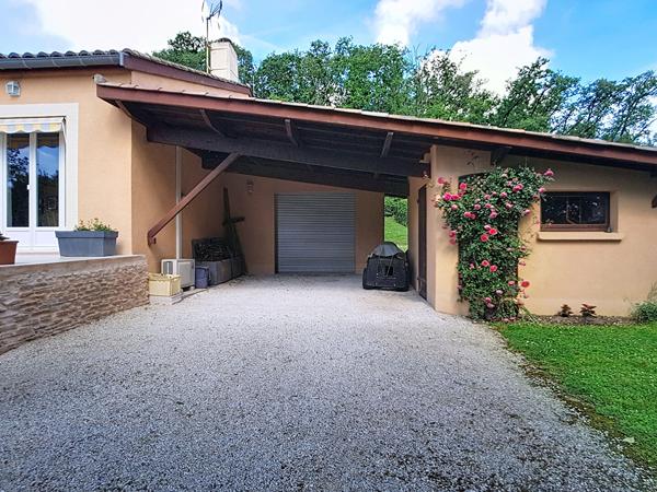 A VENDRE - Maison de 165m² - 5 chambres - Piscine - Saint Lys (31470)