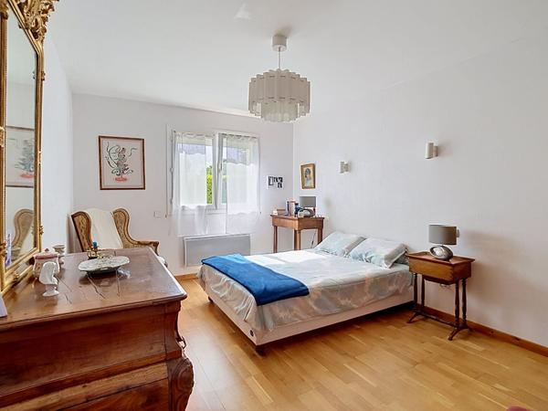 A VENDRE - Maison de 165m² - 5 chambres - Piscine - Saint Lys (31470)