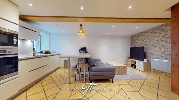 EN EXCLUSIVITE - ALAIRAC - MAISON DE VILLAGE - 1 CHAMBRE - 1 SALLE D'EAU - CLIMATISATION