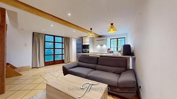 EN EXCLUSIVITE - ALAIRAC - MAISON DE VILLAGE - 1 CHAMBRE - 1 SALLE D'EAU - CLIMATISATION