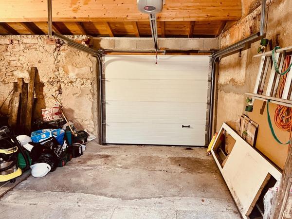 Maison de ville  5 chambres 180 m²  380000. €