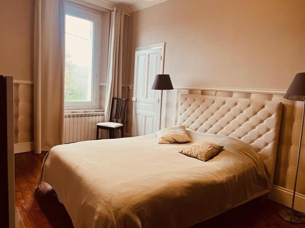 Maison de ville  5 chambres 180 m²  380000. €