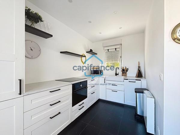 Trouville-sur-Mer – Appartement F2 avec vue mer, balcon, cave et stationnement privatif