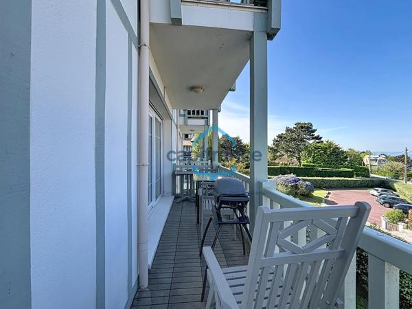 Trouville-sur-Mer – Appartement F2 avec vue mer, balcon, cave et stationnement privatif