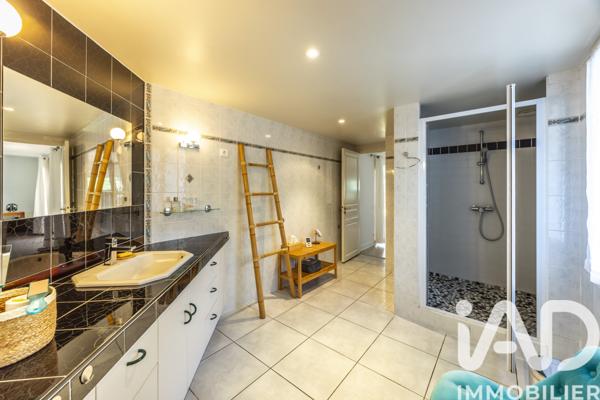 Maison à vendre 7 pièces 227 m² Ascain