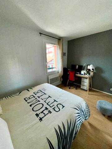 Appartement rénové à deux pas du centre!