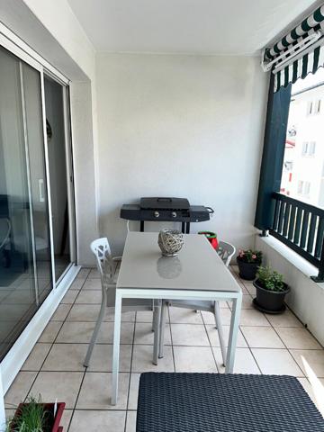 Appartement rénové à deux pas du centre!