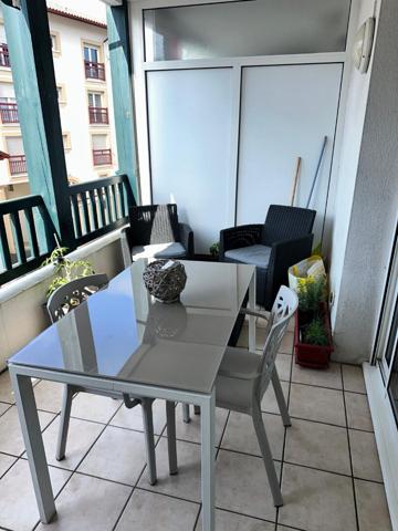 Appartement rénové à deux pas du centre!