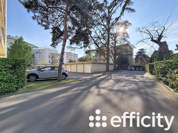 Appartement 1 pièce - 40 m² Exclusivité efficity