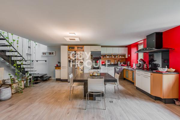 Maison de Pays Porte Des Pierres Dorées Esprit Loft avec terrasse et vue dégagée-deux garages