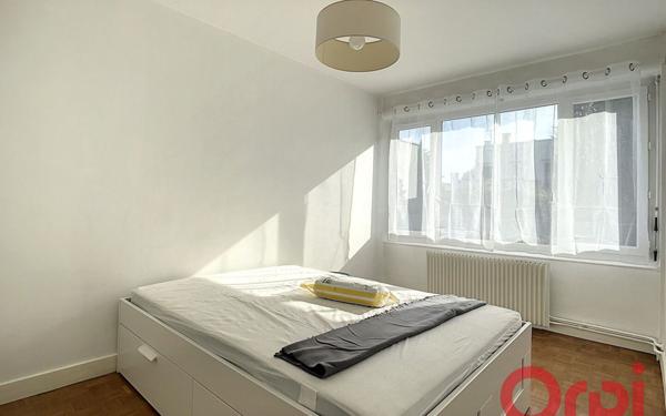Appartement à louer    2 pièces •  Châtenay-Malabry