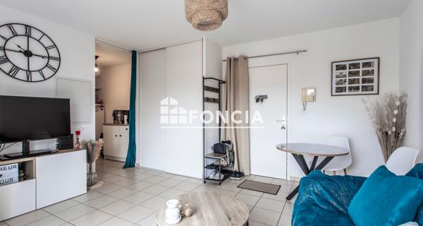 À vendre Appartement 2 pièces 40.97 m² - Grans 13450