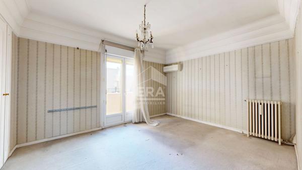 NICE - TZAREWITCH : VASTE 6 PIÈCES EN DERNIER ÉTAGE TRAVERSANT AVEC TERRASSES ET BALCONS